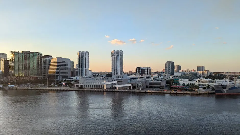 tampa bay sunset with city skyline - SEO consulting Tampa